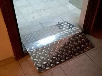 Plat Tapak Aluminium Untuk Lantai