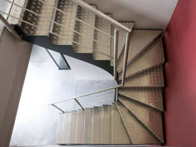 Алюминиевая ступенчатая пластина для верхнего этажа