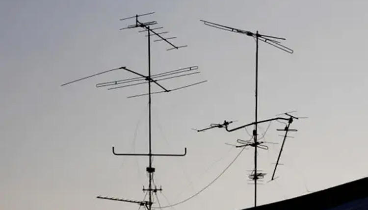Anodized aluminyo radio equipment