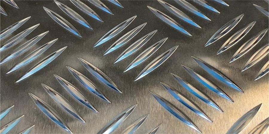 Five bar aluminum alloy pattern plate