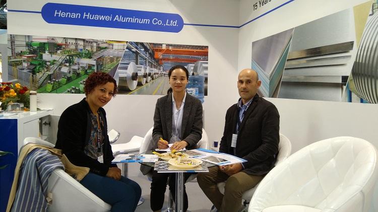 Huawei Aluminium lanzó varios de sus propios productos de aluminio superior para probar