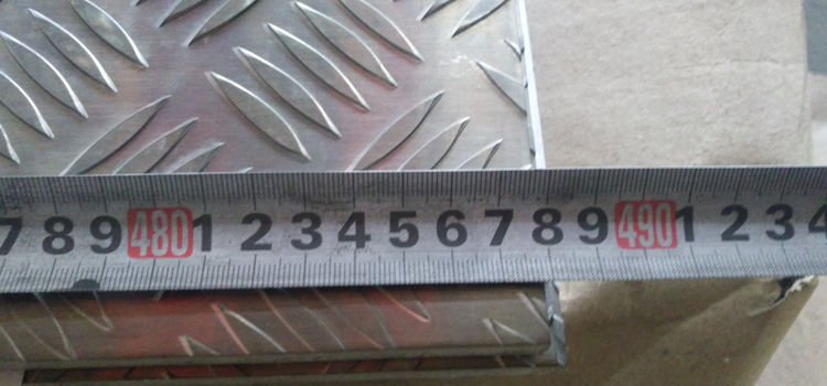 Măsurarea mărimii 6061 Placă de rulare din aluminiu diamant