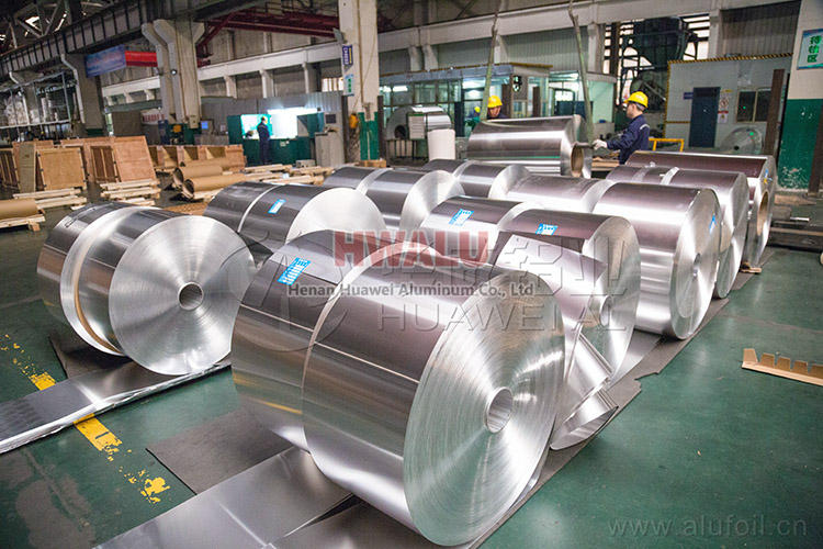 Las bobinas de aluminio han reemplazado gradualmente a los materiales metálicos tradicionales, como las láminas de hierro y las láminas de zinc.