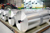 8011 Il foglio di alluminio è "a doppio forno" e può essere utilizzato sia in forni a convezione che ventilati. Un uso popolare del foglio è quello di coprire sezioni più sottili di pollame e