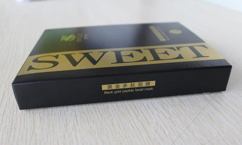 gold-card-packaging